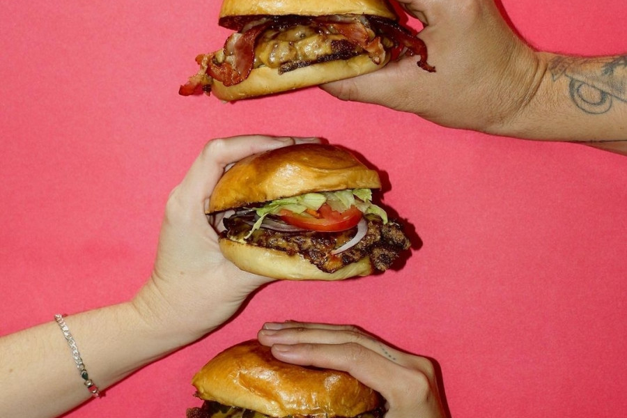 Desconto em Rotisserie 🍔 Burguer e Pizzaria🍕 - Primeira Mesa